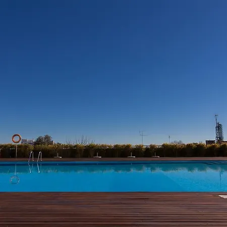 Apartamento Charming With Terrace And Pool In Lisboa