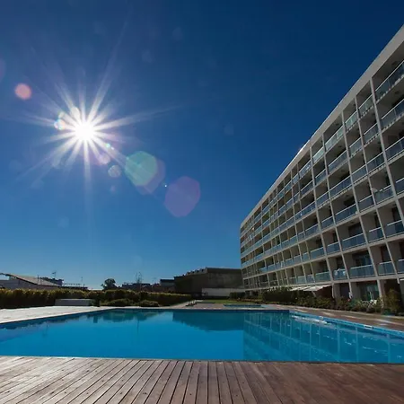 Charming With Terrace And Pool In Lisbon