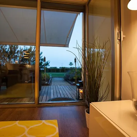 Charming With Terrace And Pool In Lissabon